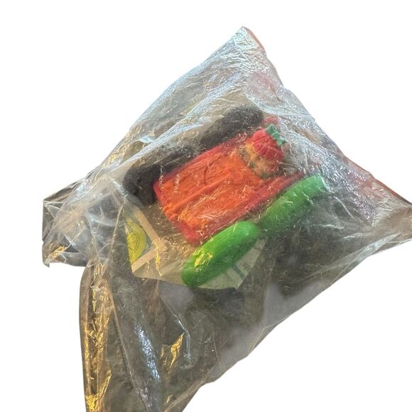 Vintage 1990 McDonalds Happy Meal Looney Tunes Tiny Toons Flip Car - Picture 3 of 5